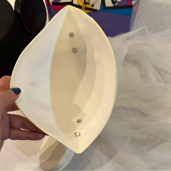Vintage Walt Disney World Retired Bride And Groom Ears Top Hat &Box Mickey Mouse main image 11